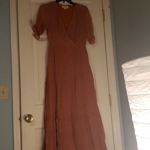New!Long maxi dress. V neck. Size small.
